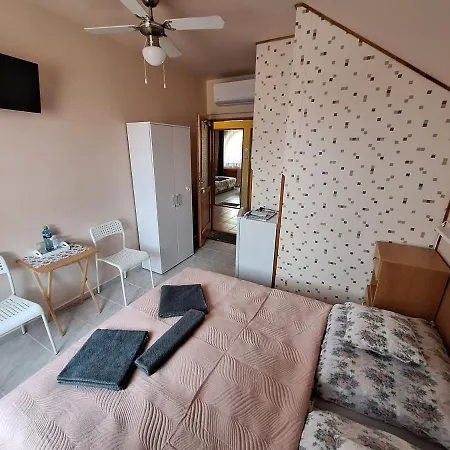Homestay Etija Velky Meder