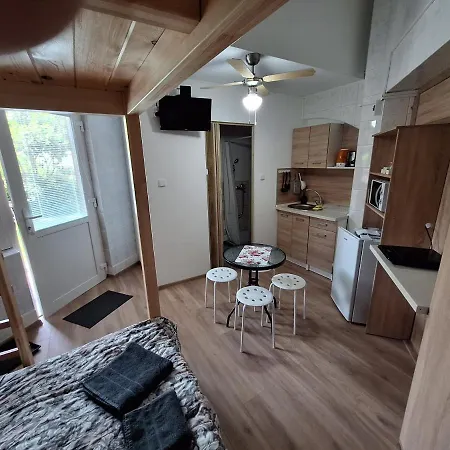 Etija Homestay